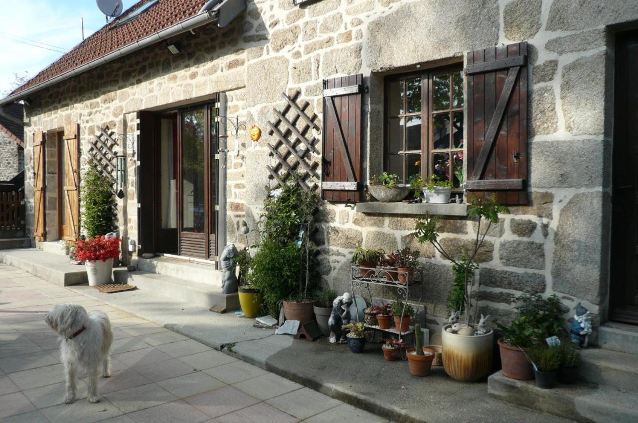 Le Petit Papillon Bed & Breakfast Eymoutiers  Exterior photo